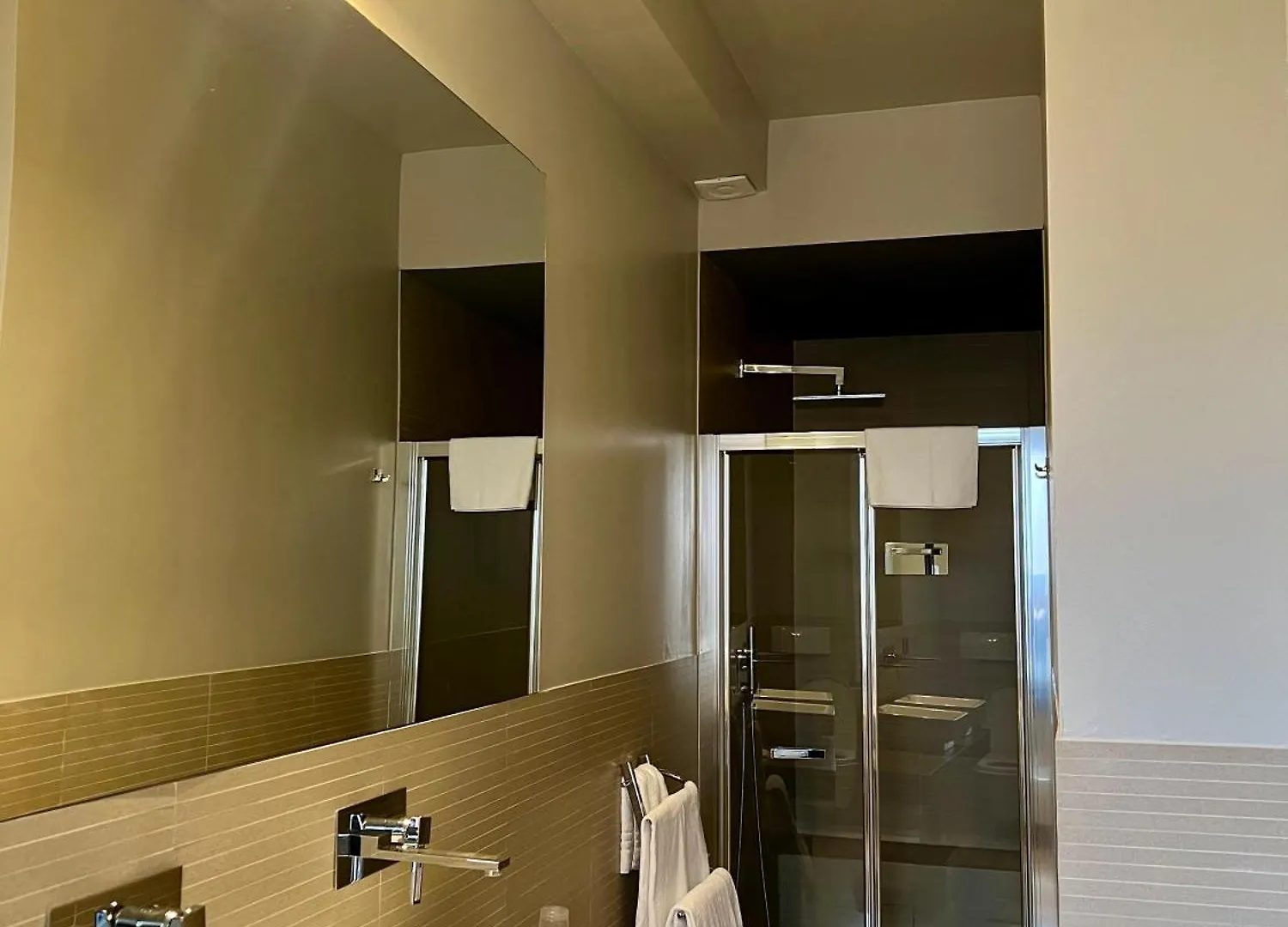 La Chambre Milano Guest House
