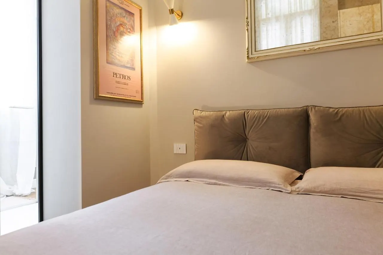 La Chambre Milano Guest House