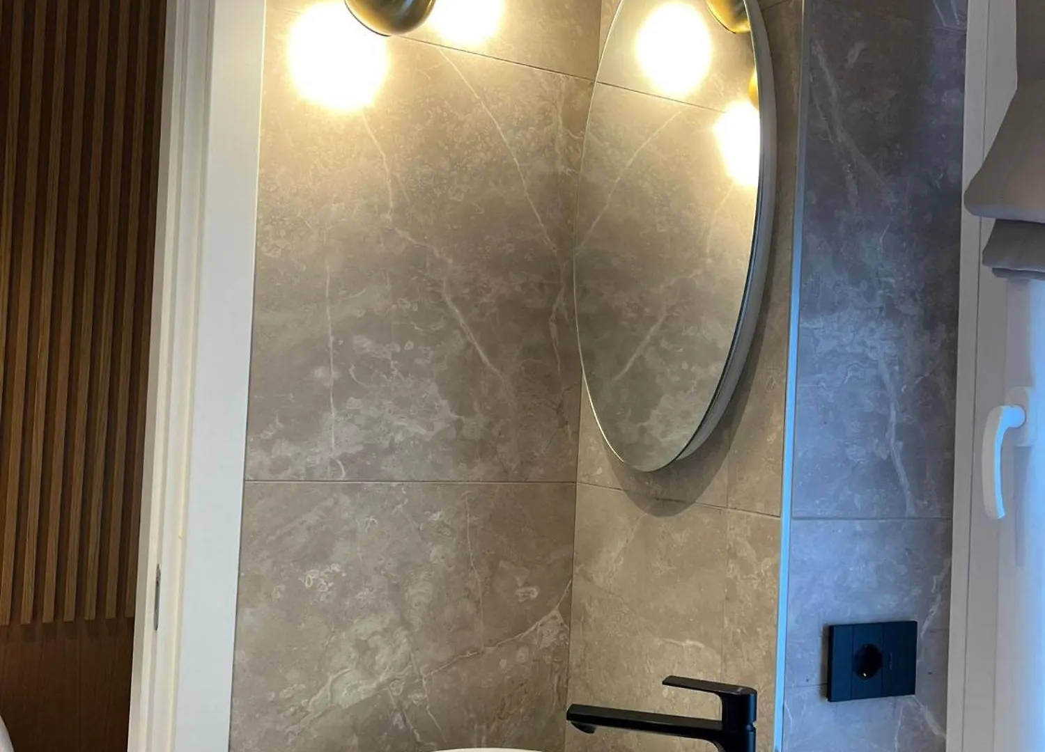 La Chambre Milano Guest House  Milan