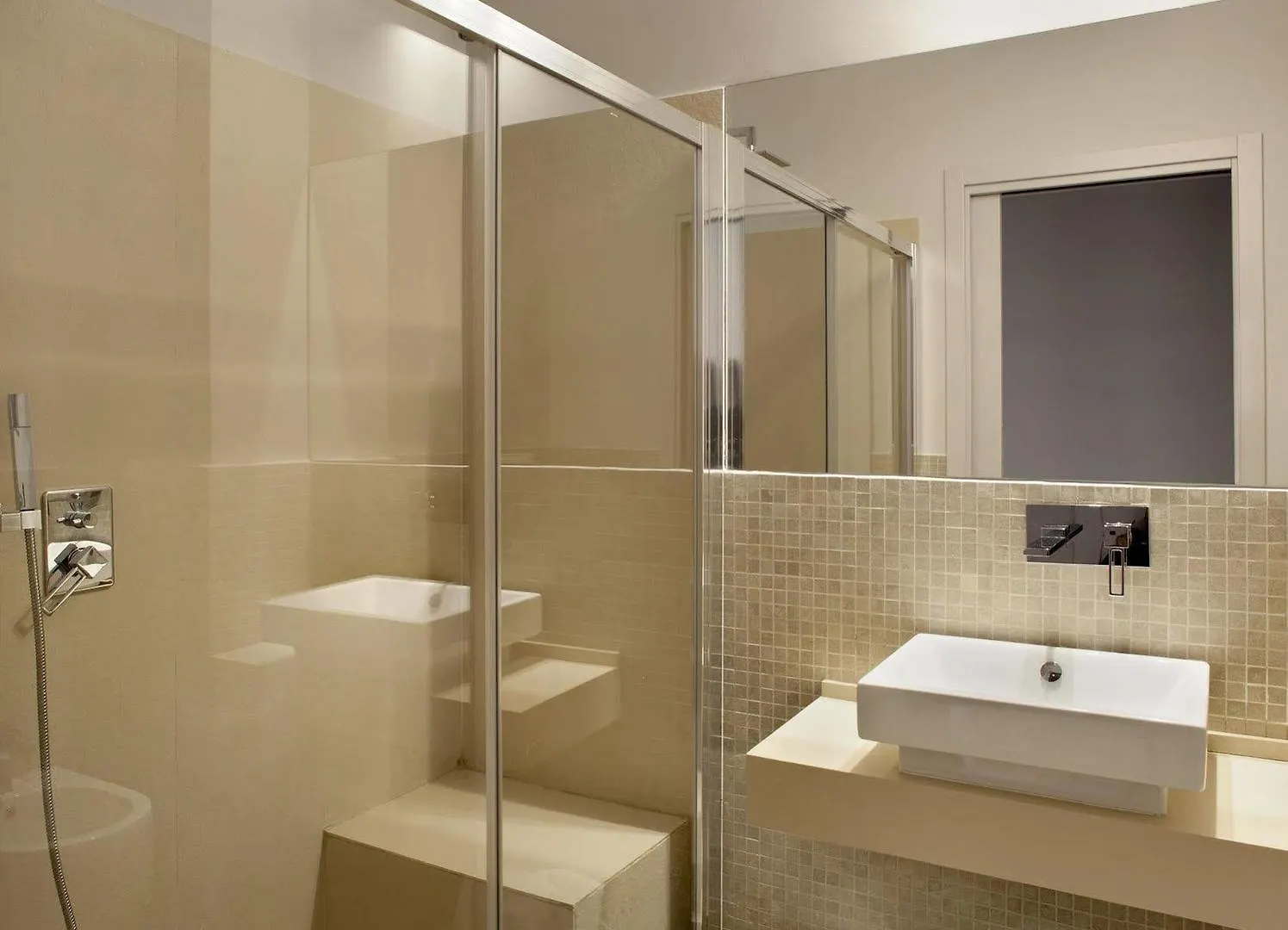 La Chambre Milano Guest House  Milan